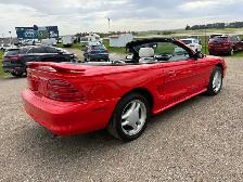 1994 Ford Mustang GT - Photo 5