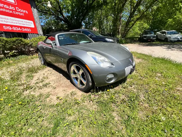2006 Pontiac solstice, convertible, low kilometres