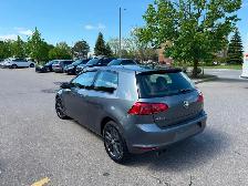 2017 VW Golf 1.8 Turbo with Manual Transmission only 148000 km - Photo 10