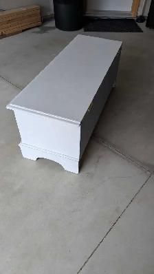 White classic storage bench for sale! OBO