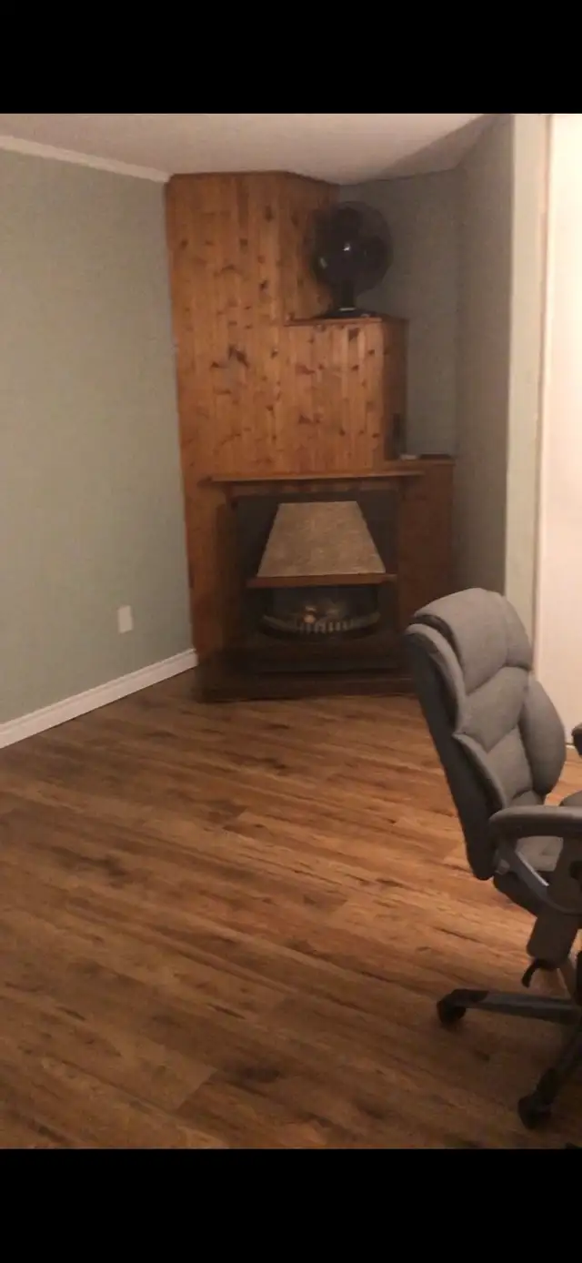 Room for Rent for Working Professionals !