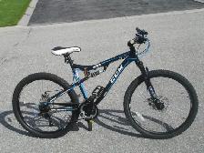 ALUMINUM 26' CCM SL 2.0 SERIES 21 SPD, DISC BRAKES & SUSPENSION! - Photo 4