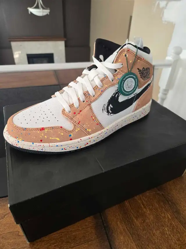 Nike Air Jordan 1 mid 'brushstroke'