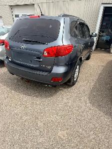 Hyundai SUV - Photo 2