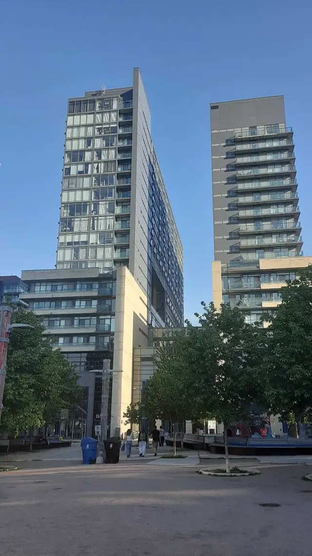 1 Bedroom for Rent  36 Lisgar St. (Queen W. & Dovercourt Rd)