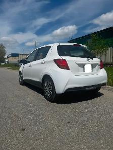 Toyota Yaris LE 2015 super bien entretenue! - Photo 5