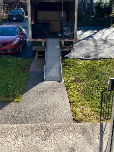 Ottawas strong and professional Movers - Photo 2