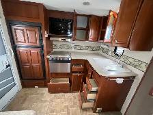 2010 CHAPARRAL 270RKS REAR KITCHEN, COUPLES UNIT - Photo 18