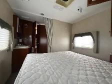 2010 CHAPARRAL 270RKS REAR KITCHEN, COUPLES UNIT - Photo 30