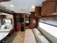 2010 CHAPARRAL 270RKS REAR KITCHEN, COUPLES UNIT - Photo 32