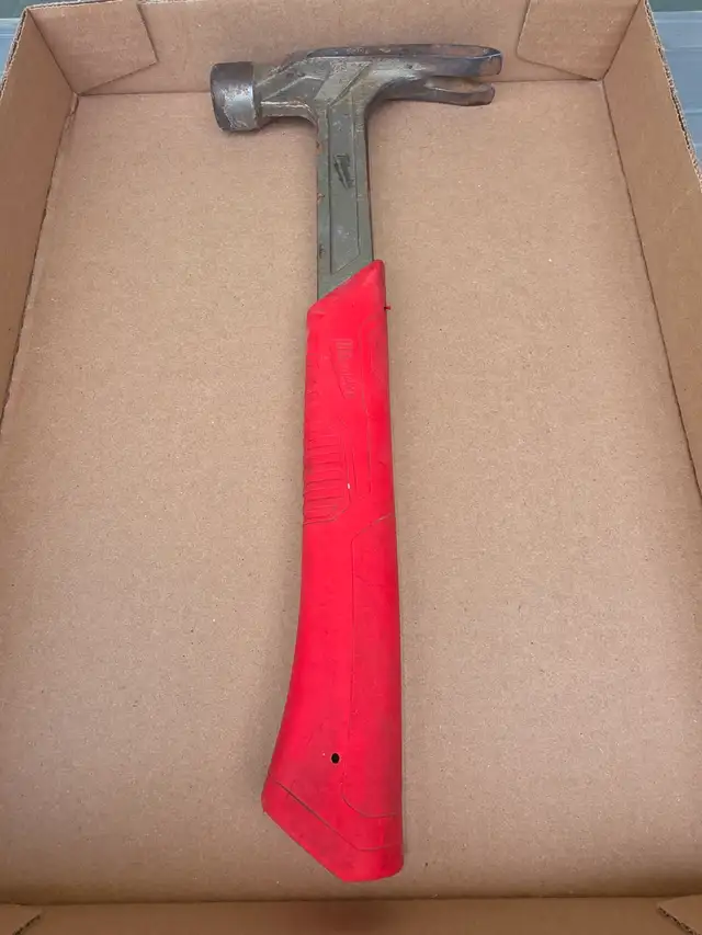 Milwaukee Tool 20 oz. Smooth Face HammerModel # 48-22-9020