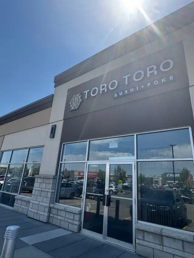 Toro Toro Sushi Night / Overnight dishwasher and cleaner