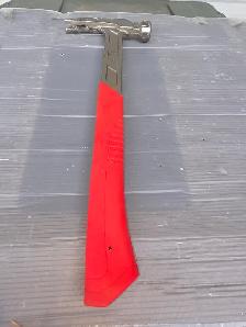 Milwaukee Tool 22 oz. Milled Face Framing Hammer # 48-22-9022 - Photo 4