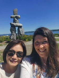 Encouraging Canadian English Teacher for Adults - Photo 5