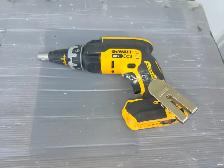 DEWALT 20V MAX XR Brushless Drywall Screwgun (Tool Only) #DCF630 - Photo 8