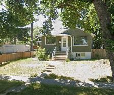 Massive 1 Bed 1 Bath Legal Basement Suite - Pet Friendly! - Photo 13