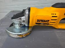 DEWALT 20V MAX Lithium-Ion Cordless 4-1/2'-5' Hand Held Grinder - Photo 6
