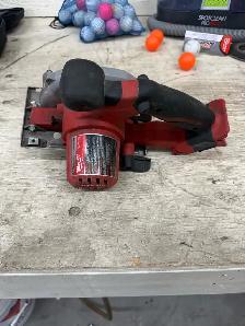 Milwaukee metal cutting saw - Photo 2