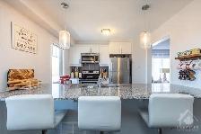 Barrhaven 2BDR, 2.5 Bath Townhouse in Half Moon Bay, July 1st - Photo 5