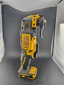 Dewalt DCS354 20V Multi Tool Tool Only - Photo 3
