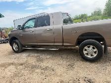 2010 Dodge Megacab 4x4 Laramie - Photo 4