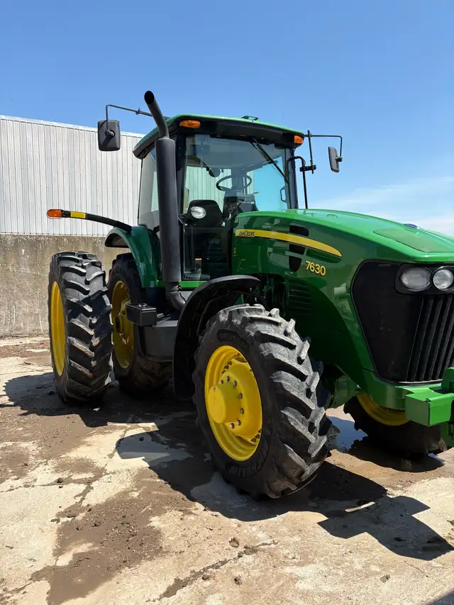 JD 7630 MFW with E range transmission like new