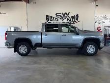 2024 Chevrolet Silverado 2500 LT-Z71 / Crew / 4x4 / Local