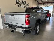 2024 Chevrolet Silverado 2500 LT-Z71 / Crew / 4x4 / Local - Photo 3