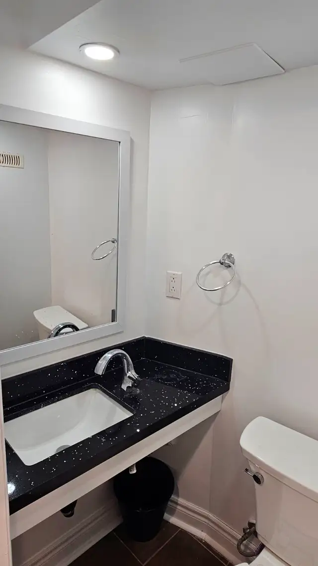 Room for Rent near Don Mills Subway & Sheppard!