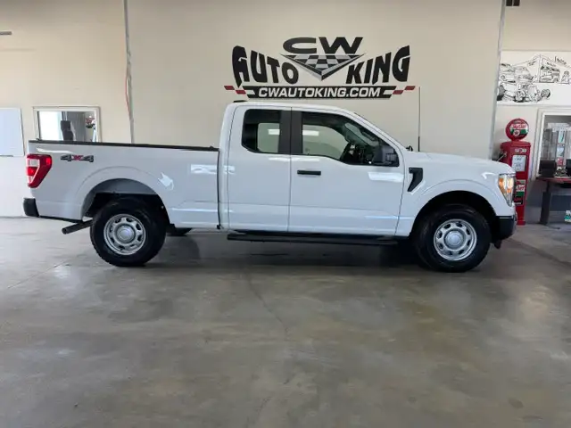 2021 Ford F 150 XL / 4x4 / Supercab / Local / 1 Owner