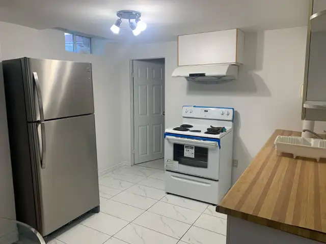 Markham - Middlefield and Steel. Basement rooms for Rent