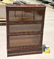 Antique Three Tier "Globe Wernicke" Barrister Bookcase (c. 1930) - Photo 10