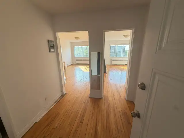 ✨ BEAUTIFUL & SPACIOUS 3.5 APARTMENT AVAILABLE- PRIME MONTREAL