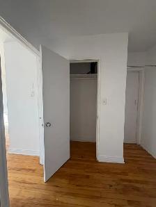 ✨ BEAUTIFUL & SPACIOUS 3.5 APARTMENT AVAILABLE- PRIME MONTREAL - Photo 6