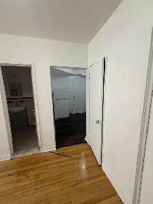 ✨ SPACIOUS & BEAUTIFUL 4.5 APARTMENT AVAILABLE –PRIME MONTREAL - Photo 2