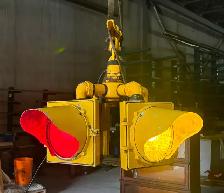 Vintage Metal Four-Way Intersection Traffic Signal Light ("GE")