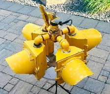 Vintage Metal Four-Way Intersection Traffic Signal Light ("GE") - Photo 3