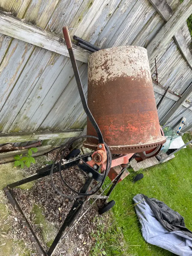 Cement mixer