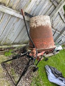 Cement mixer