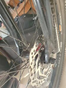 Must Sell ImmediatelyCannondale Mountain Bike $400 or best Offer - Photo 2