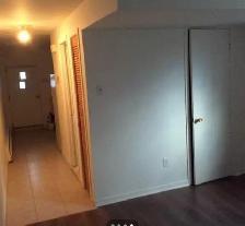 ST LEONARD :  2 ½ POELE, FRIGO, TABLE, LIT - Photo 5