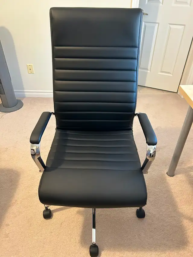 Sturdy Big Office Chair $80