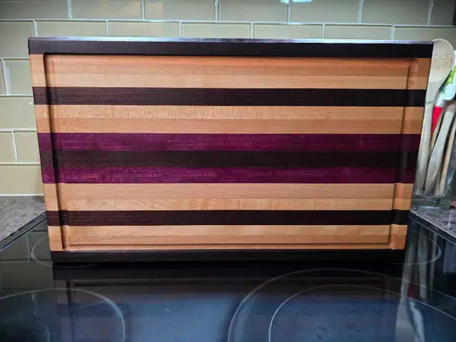 Handcrafted Edge Grain Cutting Board