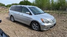 2010 Honda Odyssey fully loaded - Photo 4