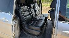 2010 Honda Odyssey fully loaded - Photo 9