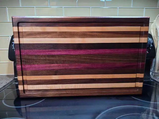 Handcrafted Edge Grain Cutting Board