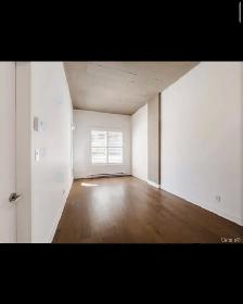 Beautiful Condo for Rent in LaSalle | Ground Floor   Parking - Photo 6