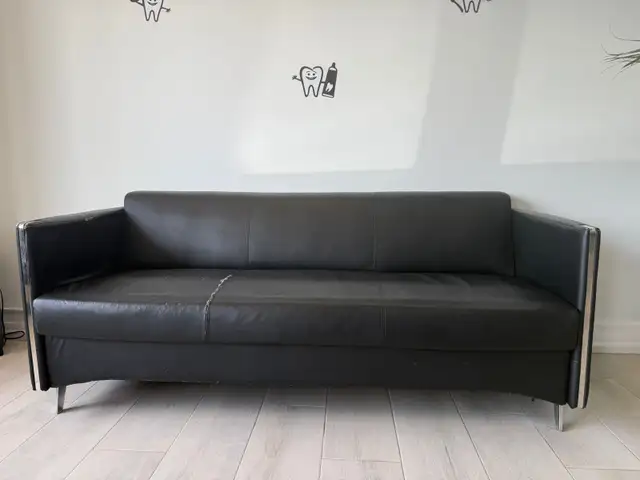 Sofa   2 chairs on sale