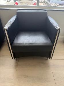 Sofa   2 chairs on sale - Photo 4