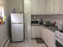One bedroom furnished apartment- all included - Photo 4